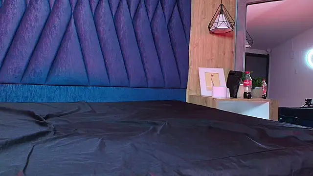 Divine_____ Webcam-Show