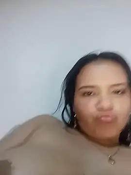 Emily_Rouse23 – Naživo XXX chat