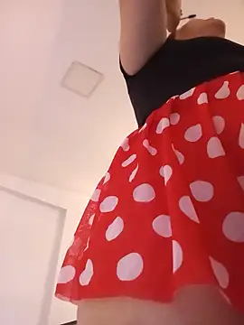SabrinaVantress 现场XXX聊天
