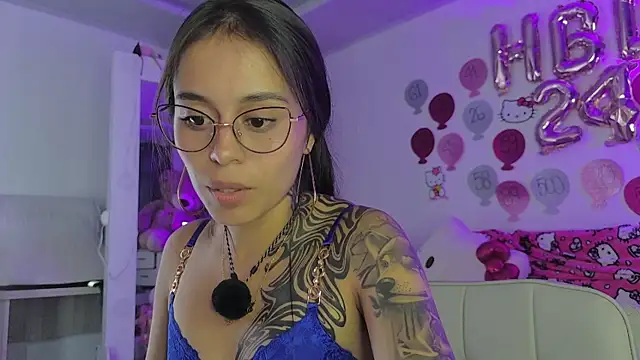 thamaral1 라이브 XXX 채팅
