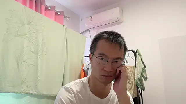 PolicingCelebes Show Webcam
