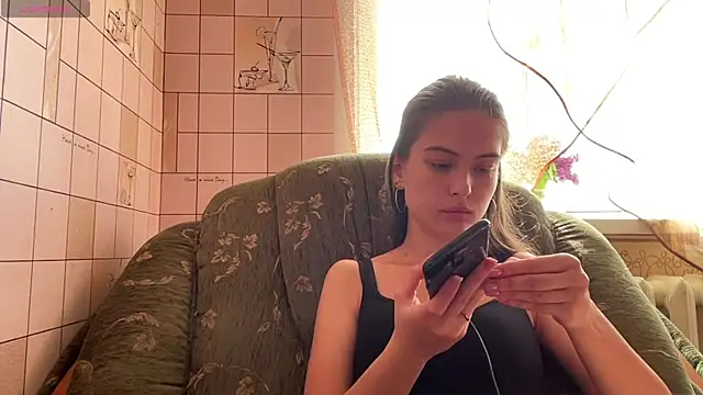 AlesiaGrainger élő XXX-chatje