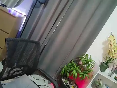 Naughty_Rianne Pertunjukan Webcam
