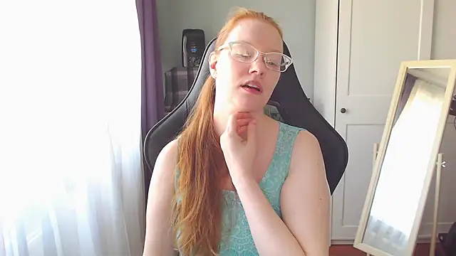 Chat +18 de Lady_Inari ao vivo