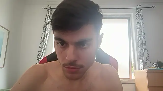 Omarnede Live XXX Chat
