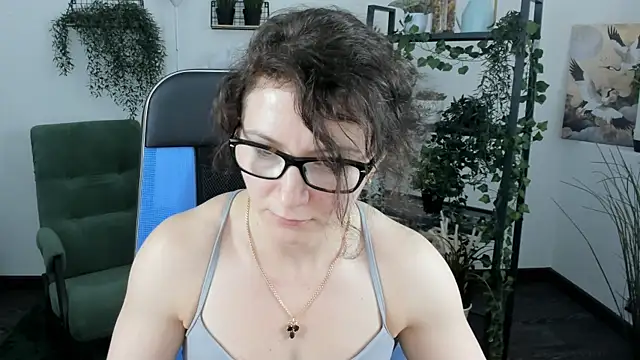 แชท XXX สดของ AureliaGleam