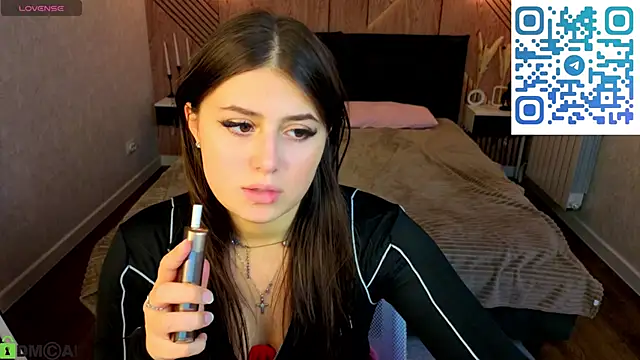 Crystal-Lace Live XXX-chat