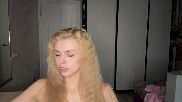 ScarlettRosy Webcam-Show