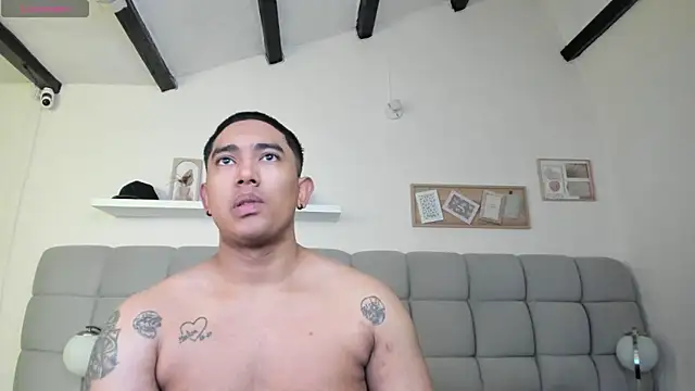 erotic_sins' Live XXX Chat