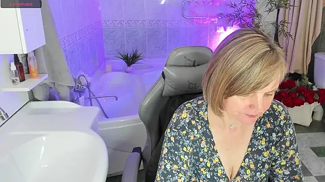 Czat XXX na żywo – BettyGibsonn