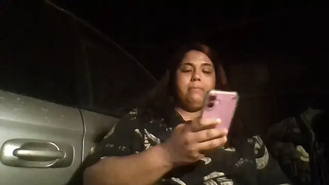 1n0nlythroat Chat XXX live