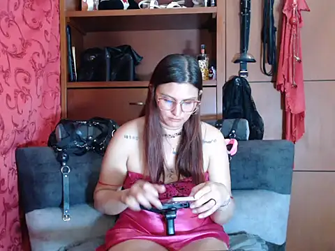 Chat +18 de sachaclinford ao vivo