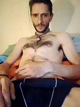 Roger_Jolly23 Show in webcam