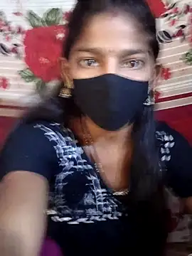 Itz_Aisha__ Adlı Modelin Canlı XXX Sohbeti
