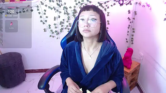 Chatroom XXX en direct de mia_bloom2