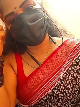 soundharya_tamil Adlı Modelin Canlı XXX Sohbeti