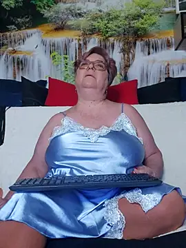Chat +18 de QueenPammy1 ao vivo