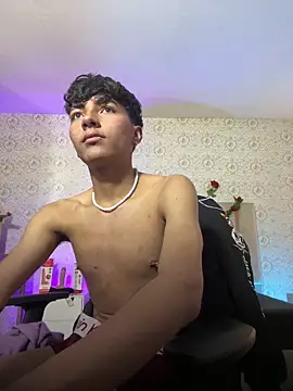 osamu_tay Adlı Modelin Web Kamerası Şovu