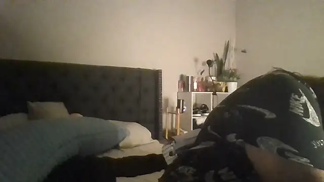 Chat XXX en directo de 1n0nlythroat