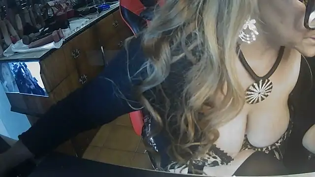 cinquantaxxx's Webcam Show