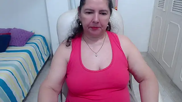 leonela_69 现场XXX聊天