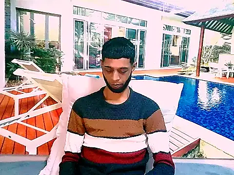 CharmingIndian1 Live XXX-Chat