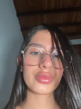 Julieta_Duque's Webcam Show
