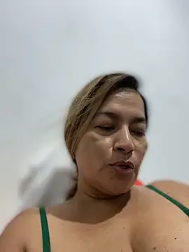 Jlo_69's Live XXX Chat