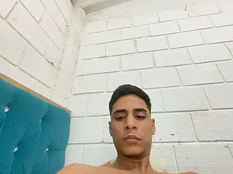 Max_TheHorseDick Pertunjukan Webcam
