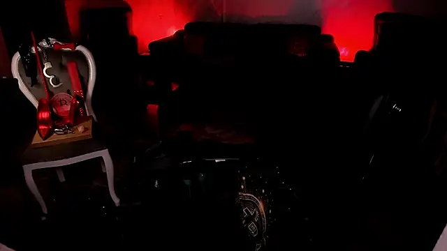 FinDomGod's Live XXX Chat