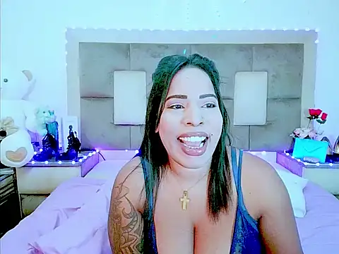 indiantopaz694uのライブXXXチャット