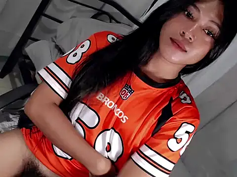 Ladymikaela 网络视讯表演