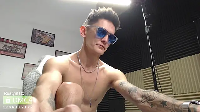 Rustynf1tz_ Show Webcam
