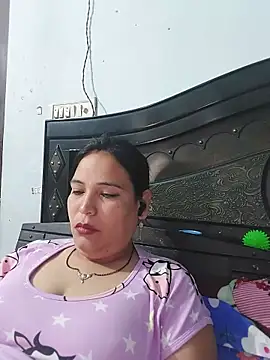 Poojabhabi101 Adlı Modelin Web Kamerası Şovu