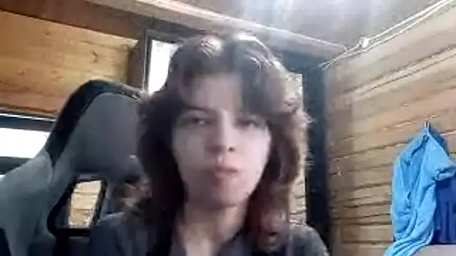 Show Webcam de LowkeyIndigo