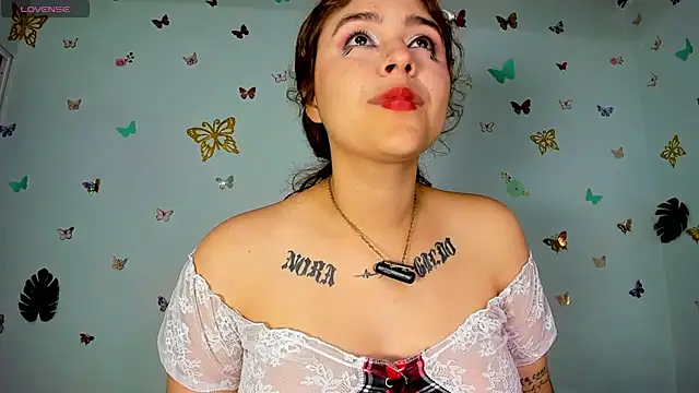 charlotterosse01 Chat XXX in diretta