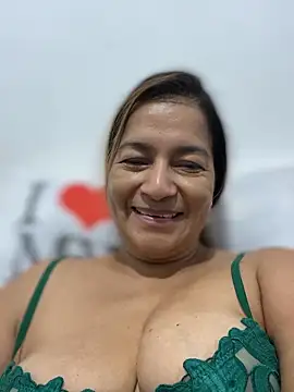 Jlo_69のライブXXXチャット