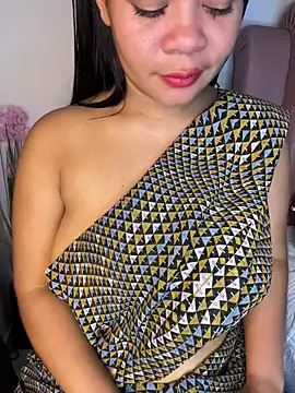 Czat XXX na żywo – shara_queen1