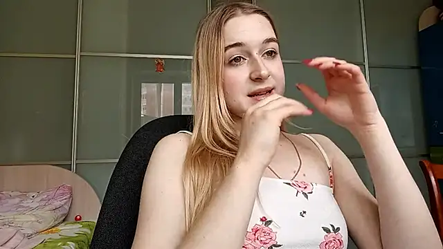 MarcellBennion's Live XXX Chat