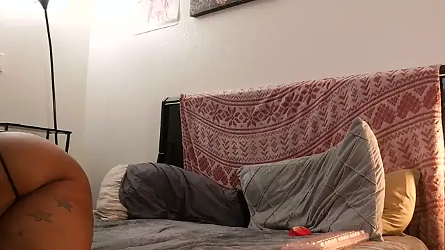 Almond_j24 Chat XXX live