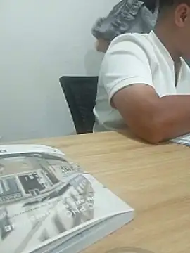 Pertunjukan Kamera Web Pandak00