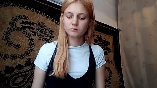Вебкам-шоу LunaLaday