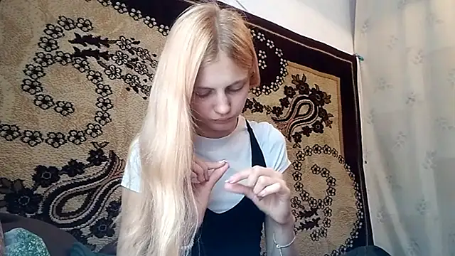 LunaLaday Show in webcam