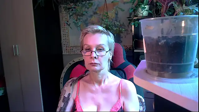 HelgaHimmell's Live XXX Chat