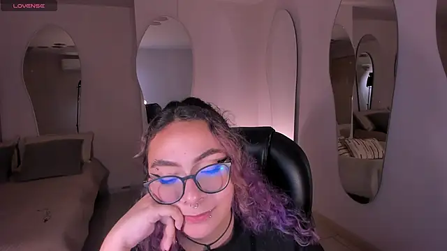 Chat +18 de LoiseHarper ao vivo