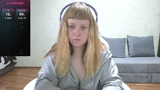 June_shy0's Live XXX Chat