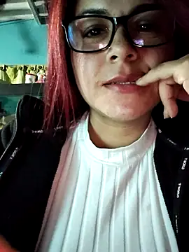 Živý XXX chat THALASSA_DIOSA