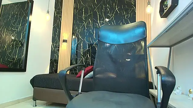 ValeriHot_1 élő XXX-chatje