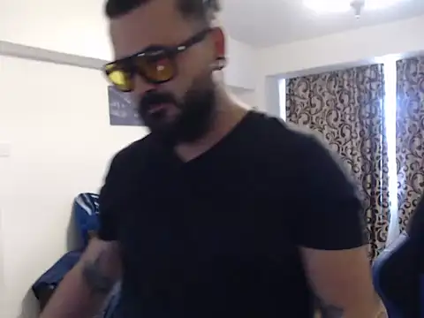 RelentlessNoir's Webcam Show