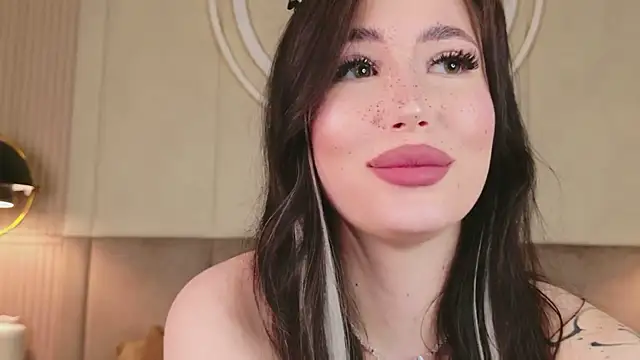 XXX chat uživo modela EmmaLawrens